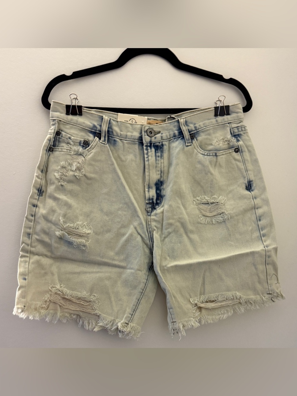 Women’s NWT Umgee Distressed Acid Wash High Rise Frayed Hem Shorts size 5